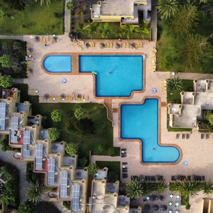 Blue Pearl Apartment Коралео Екстериор снимка